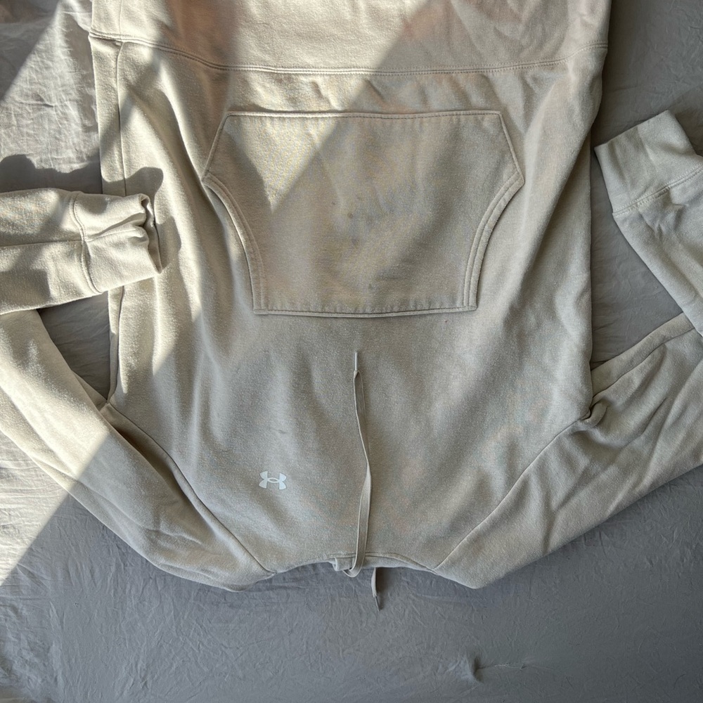 Under armor sweatshirt sz medium